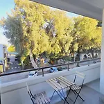3br Gem, - 1gb Wi-fi Apartment *